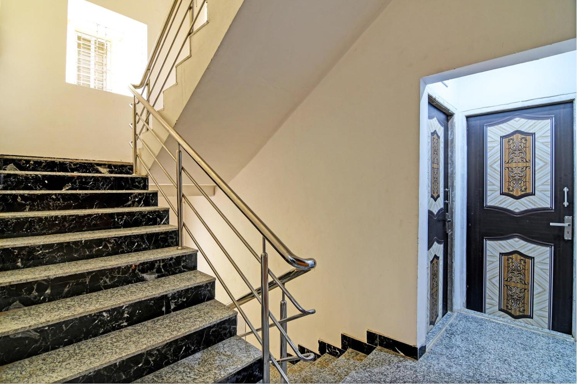 Hotel O Top 22 Calcutta Exterior foto